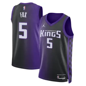 Jordan Muški Dres Sacramento Kings De Aaron Fox Statement Edition 2023/24 Swingman Ljubičasta