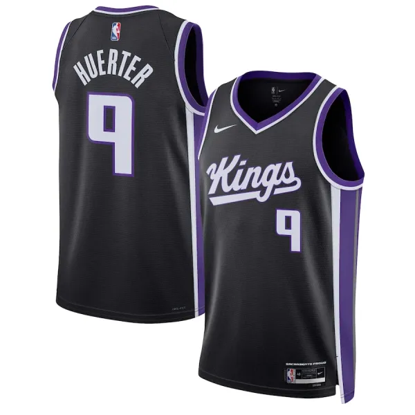 Nike Muški Dres Sacramento Kings Kevin Huerter Icon Edition 2023/24 Swingman Crna Nike Muški Dres Sacramento Kings Kevin Huerter Icon Edition 2023/24 Swingman Crna