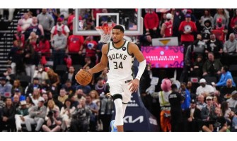 Giannis Antetokounmpo odlučio je nastaviti igrati za Milwaukee Buckse