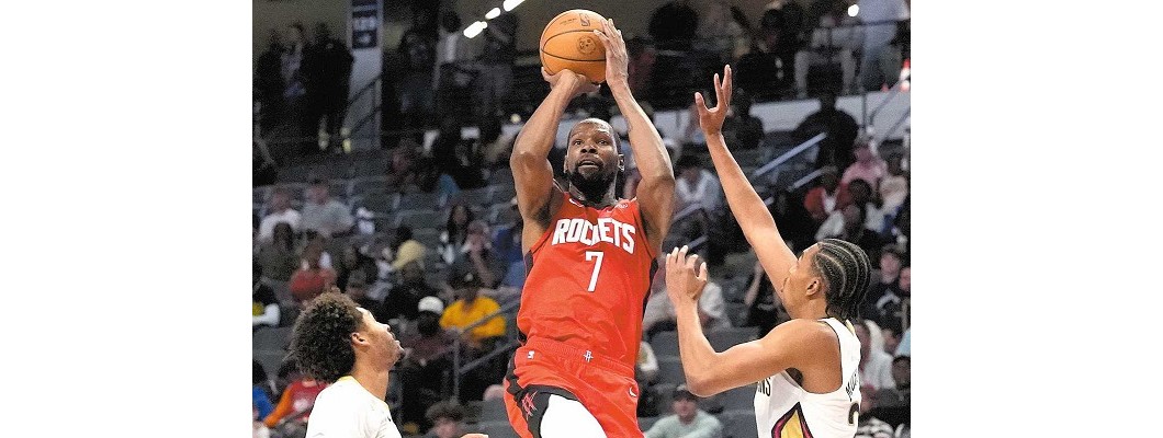 Kevin Durant razmatra plan igre tijekom utakmice Golden State Warriorsa