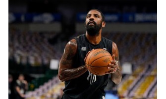 Nekoliko starih igrača odlučilo je ostati u svojim izvornim momčadima